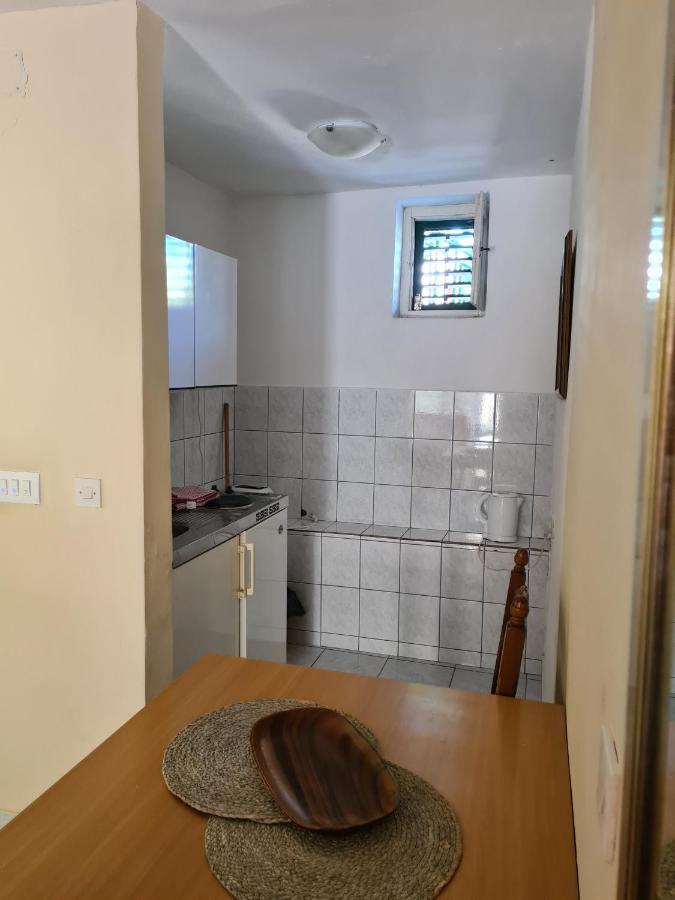 Lujo Apartment *